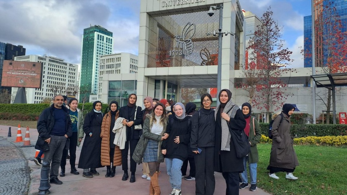 12. Sınıf Öğrencilerimiz ile İstanbul Teknik Üniversitesi'ne Gezi Düzenledik