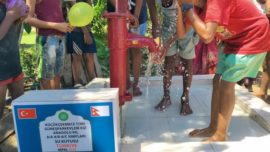 Okulumuz öğrencilerinin katkılarıyla Nepal'de su kuyusu açtık